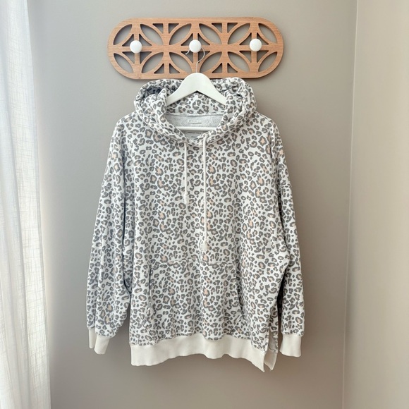 American Eagle Outfitters Pullover Leopard Print Hoodie Sz Medium - Picture 1 of 10